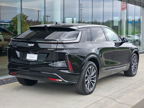 New 2026 Cadillac Lyriq Sport AWD/4WD image 5