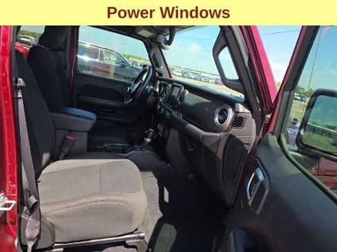 Used 2022 Jeep Gladiator Overland AWD/4WD image 10