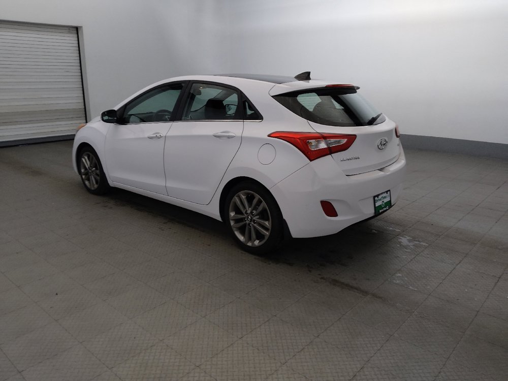 Used 2016 Hyundai Elantra GT w/ Option Group 03 FWD image 3