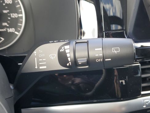 New 2026 Nissan Pathfinder SV w/ SV Premium Package AWD/4WD image 13