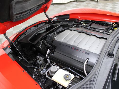 Used 2015 Chevrolet Corvette Z51 3LT w/ 3LT Preferred Equipment Group image 38