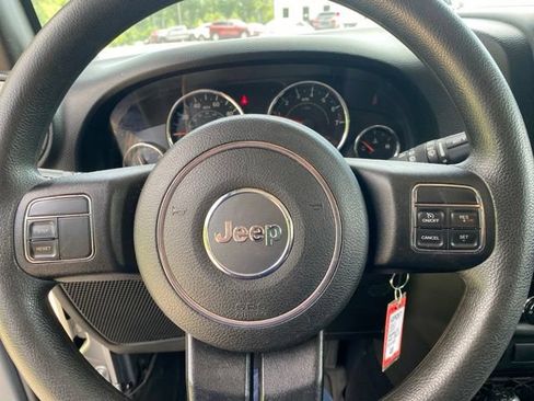 Used 2013 Jeep Wrangler Sport AWD/4WD image 18