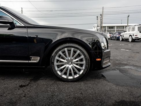 Used 2017 Bentley Mulsanne RWD image 12