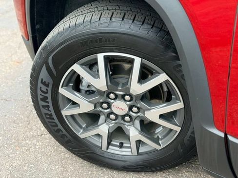 Used 2021 GMC Acadia SLE w/ Driver Convenience Package AWD/4WD image 28