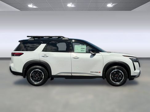 New 2026 Nissan Pathfinder Rock Creek AWD/4WD image 8