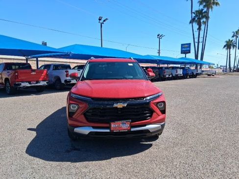 New 2026 Chevrolet TrailBlazer LT w/ LPO, Blackout Package FWD image 1