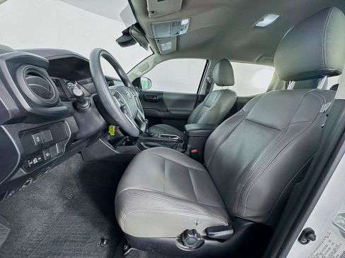 Used 2023 Toyota Tacoma SR image 15