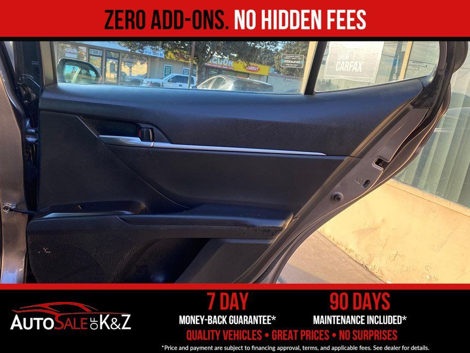 Used 2020 Toyota Camry SE FWD image 19