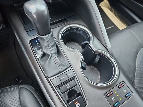 Used 2023 Toyota Camry XSE image 25