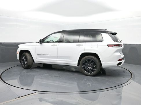 Used 2025 Jeep Grand Cherokee L Summit image 46