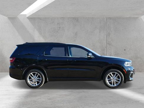 Used 2023 Dodge Durango GT image 2