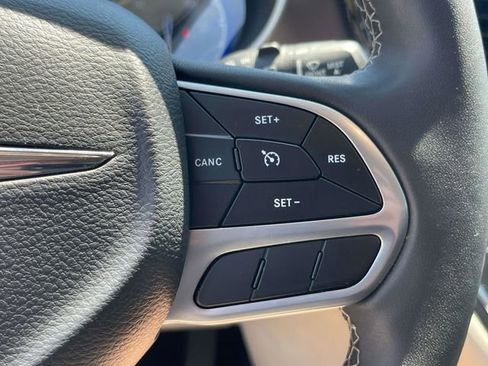 Used 2023 Chrysler Voyager LX FWD image 37