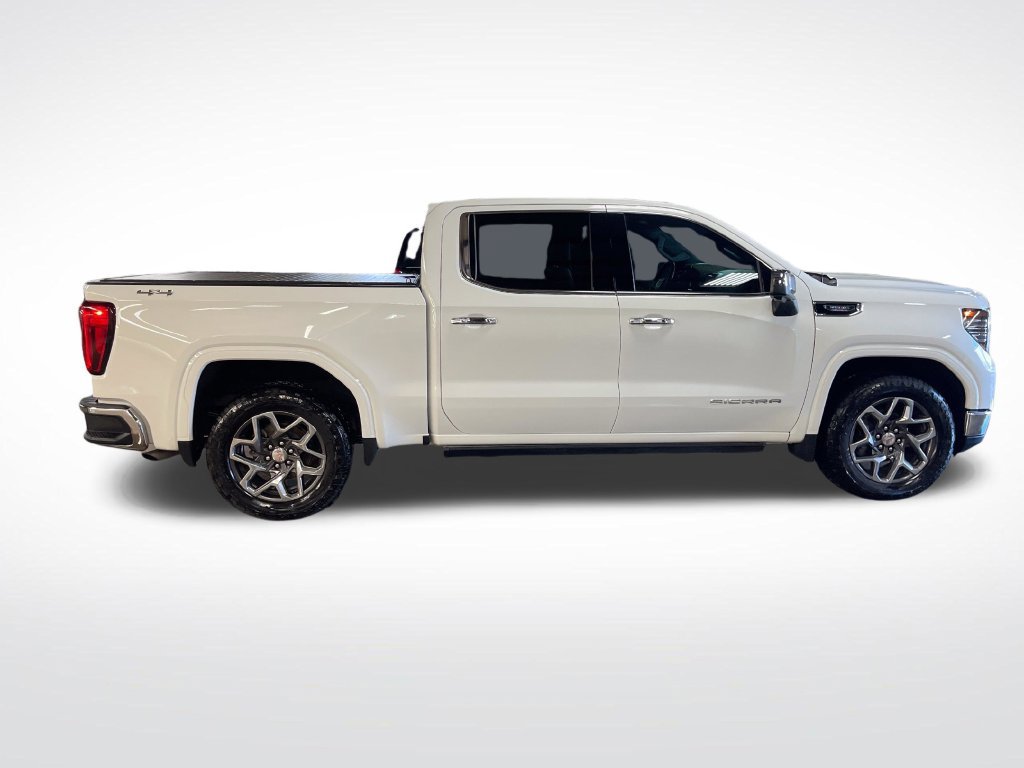 Used 2024 GMC Sierra 1500 SLT w/ SLT Premium Plus Package AWD/4WD image 7