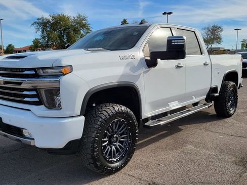 Used 2020 Chevrolet Silverado 2500 High Country w/ Z71 Off-Road Package image 4