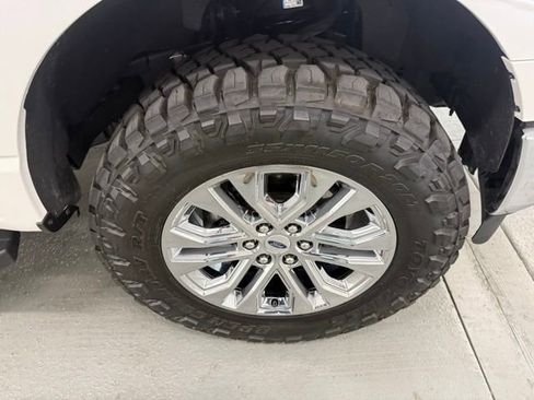 Used 2025 Ford F150 Lariat w/ Equipment Group 501A Mid AWD/4WD image 4