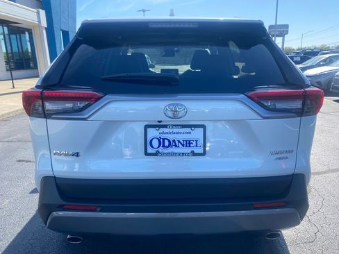 Used 2019 Toyota RAV4 Limited w/ Cold Weather Package AWD/4WD image 5