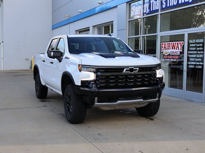 New 2026 Chevrolet Silverado 1500 ZR2 w/ Dark Appearance Package