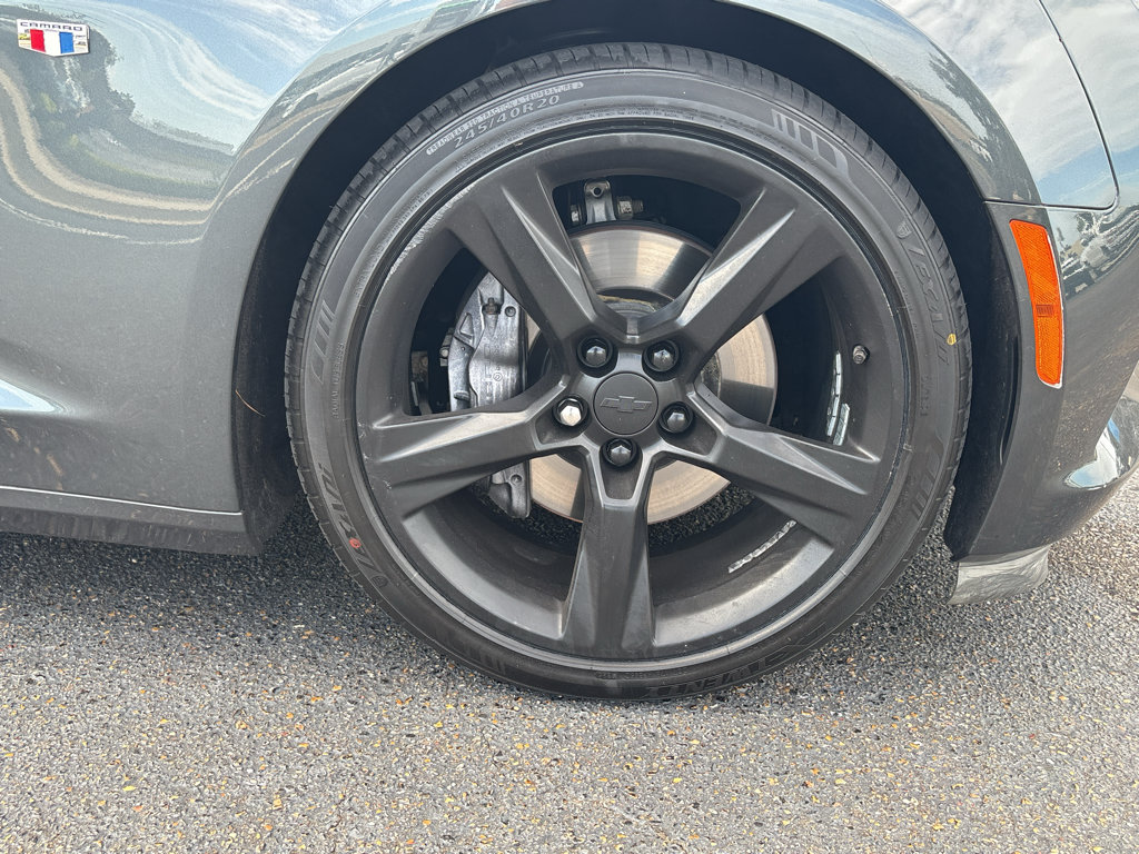 Used 2016 Chevrolet Camaro SS RWD image 25