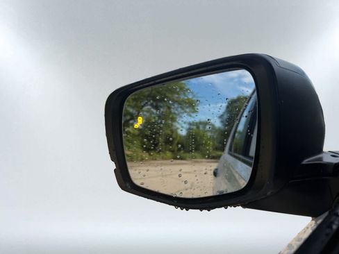 Used 2025 Honda Pilot TrailSport image 13