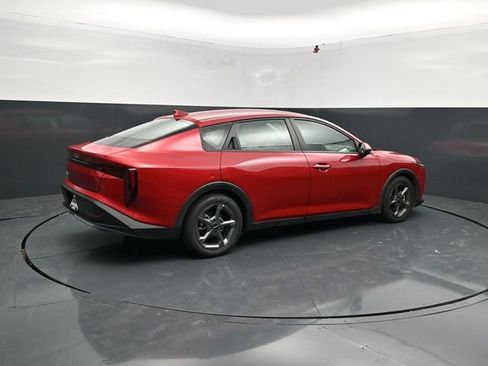 Used 2025 Kia K4 FWD image 8