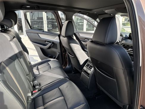 Used 2025 MAZDA CX-70 3.3 Turbo w/ Premium Plus Pkg image 34