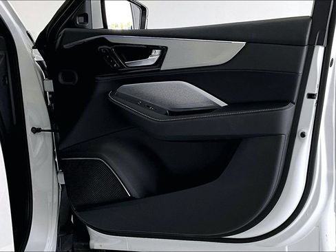 Certified 2026 Acura MDX FWD w/ Technology Package image 23