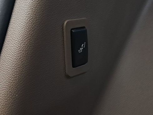 Used 2021 GMC Yukon Denali w/ Denali Premium Package image 50