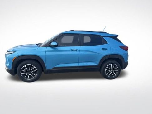 Used 2026 Chevrolet TrailBlazer LT w/ Driver Confidence Package image 2