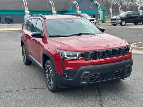 New 2026 Jeep Cherokee Laredo AWD/4WD image 4