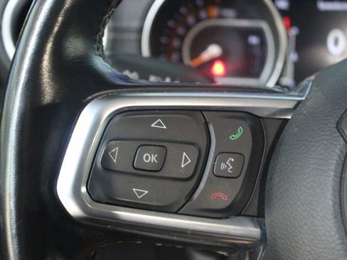Used 2020 Jeep Wrangler Unlimited Sahara AWD/4WD image 16