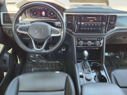 Used 2020 Volkswagen Atlas Cross Sport SEL R-Line AWD/4WD image 3