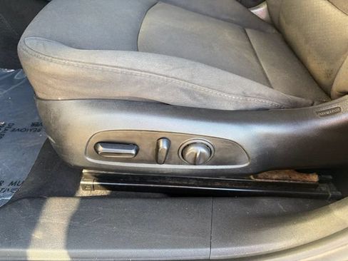 Used 2021 Chevrolet Malibu LT FWD image 17