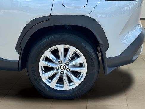 Used 2024 Toyota Corolla Cross LE AWD/4WD image 35