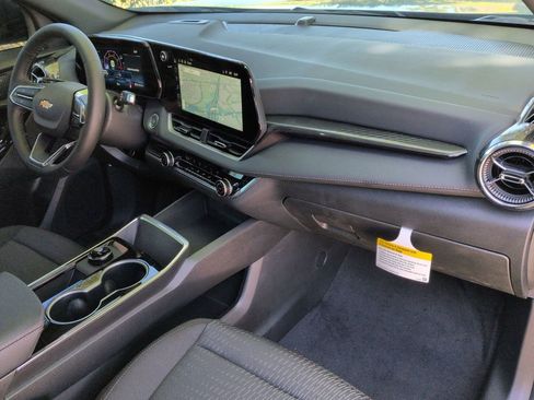 New 2026 Chevrolet Equinox LT w/ Safety and Technology Package image 25