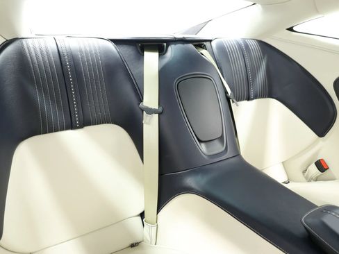 Used 2019 Aston Martin DB11 Coupe RWD image 71