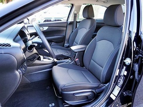 Used 2023 Kia Forte LXS FWD image 21