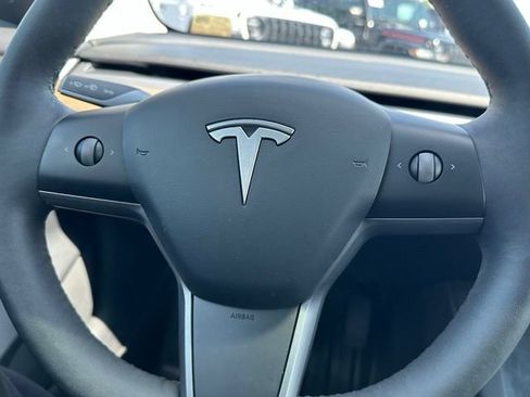 Used 2023 Tesla Model 3 Standard Range RWD image 17