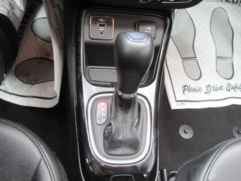 Used 2020 Jeep Compass Latitude FWD image 22