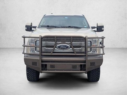 Used 2017 Ford F250 Lariat w/ Lariat Value Package AWD/4WD image 2