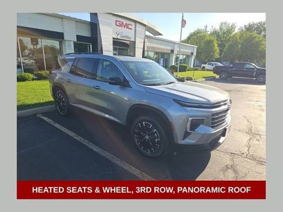 Used 2025 Chevrolet Traverse LT w/ Sun and Wheel Package
