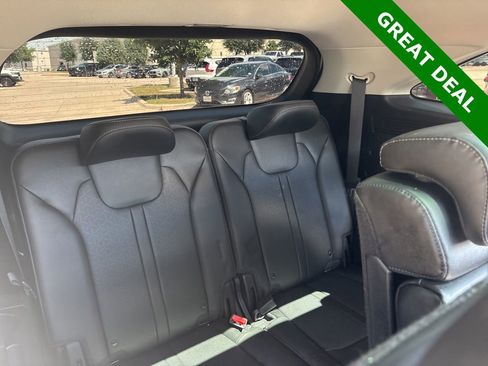 Used 2022 Kia Sorento S w/ Panoramic Sunroof Package FWD image 10