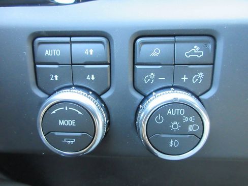 New 2026 GMC Sierra 1500 AT4 w/ AT4 Premium Package image 18