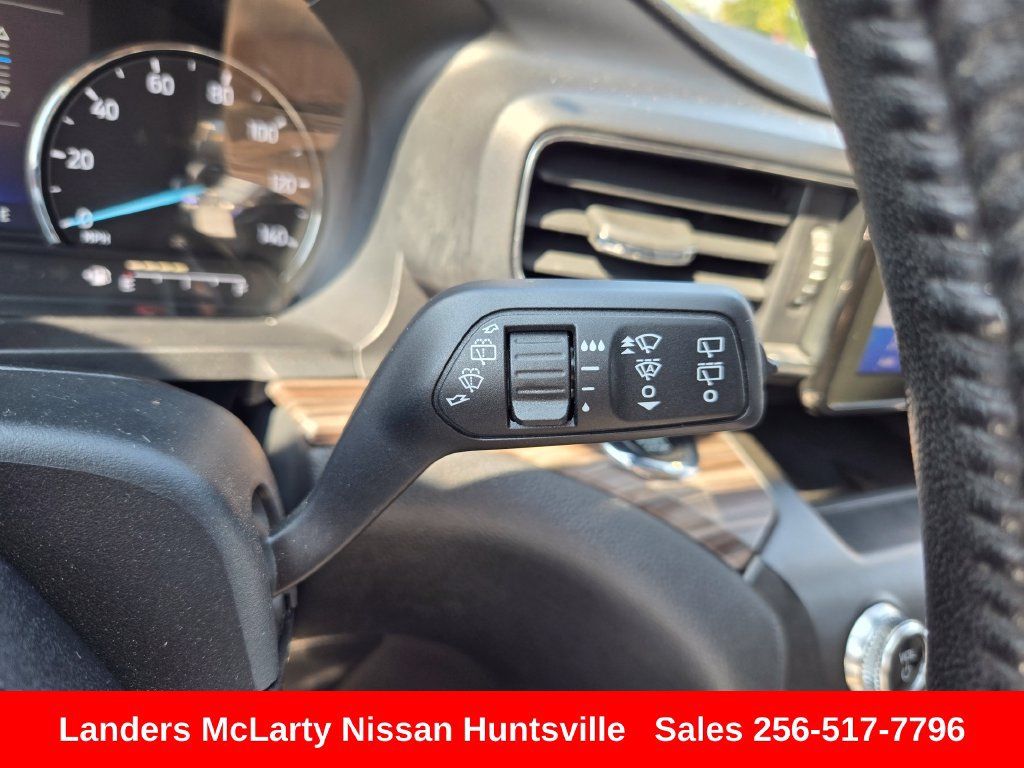Used 2020 Ford Explorer Limited w/ Class III Trailer Tow Package AWD/4WD image 26