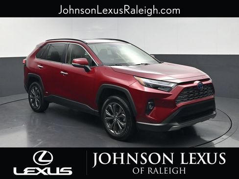 Used 2024 Toyota RAV4 Limited w/ Advanced Technology Package AWD/4WD image 3
