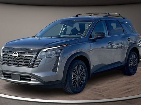 New 2026 Nissan Pathfinder SL image 1