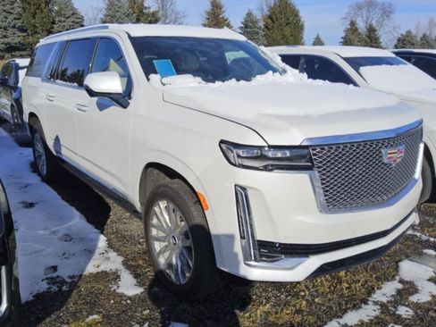 Used 2024 Cadillac Escalade ESV Premium Luxury w/ Performance Package image 8