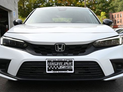 Used 2024 Honda Civic Sport image 9