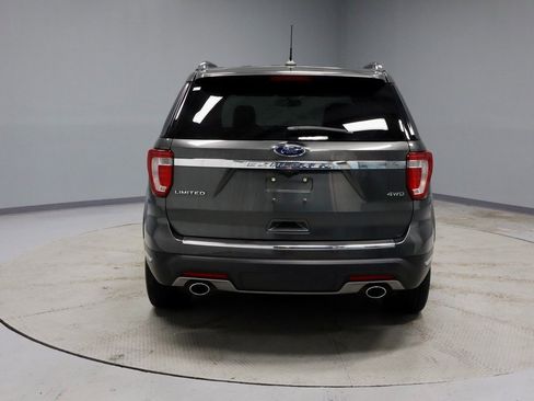 Certified 2019 Ford Explorer Limited w/ Class III Trailer Tow Package image 11