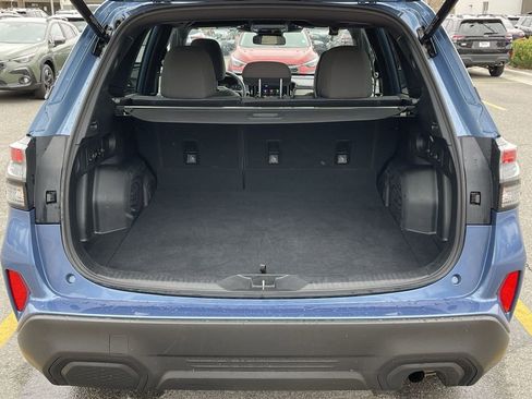 Used 2025 Subaru Forester Premium AWD/4WD image 8
