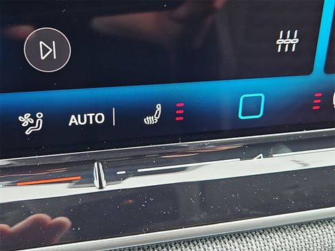 New 2025 Volkswagen Tiguan S image 10